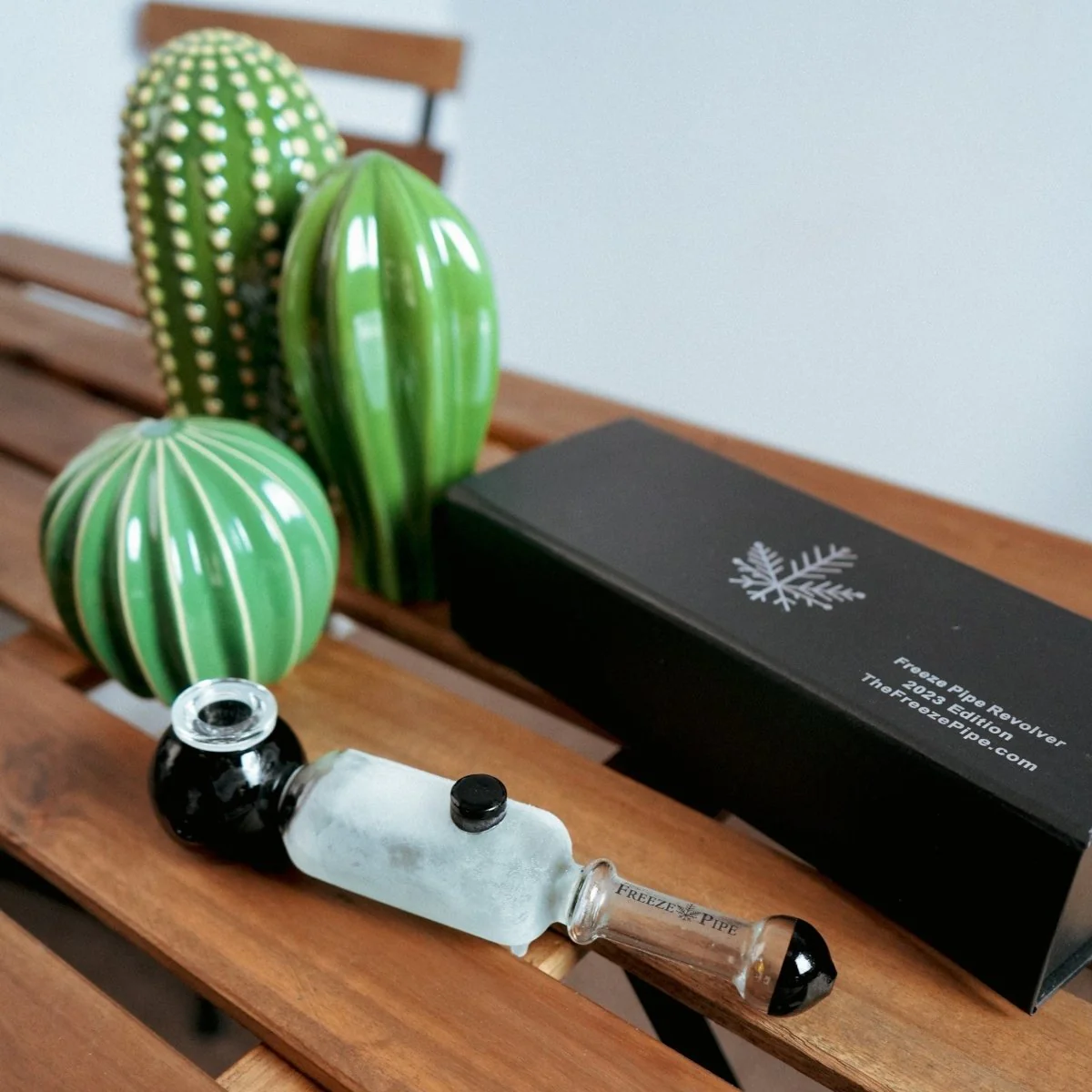Freeze Pipe Revolver Hand Pipe - Image 10