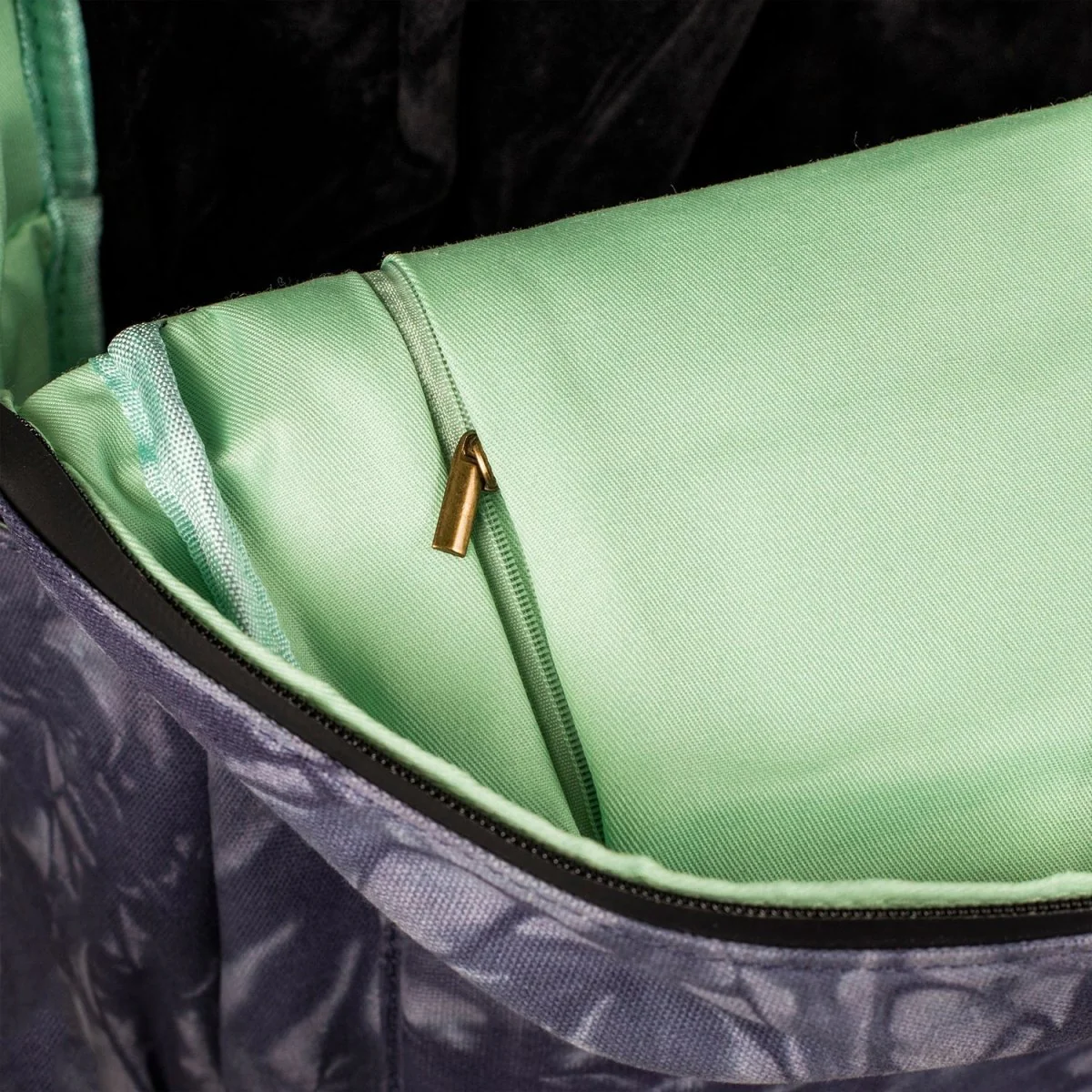The Explorer - Smell Proof Backpack - Image 47