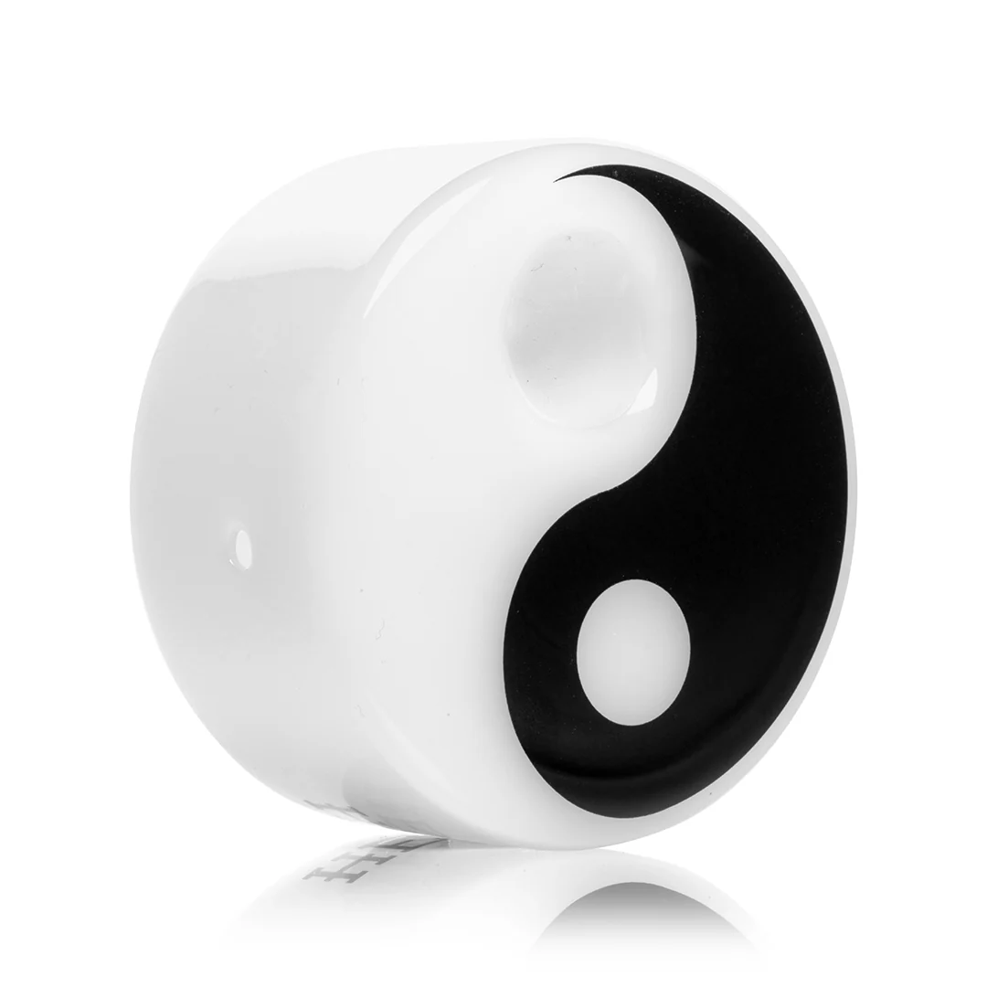 Zen Yin-Yang Hand Pipe - Image 4